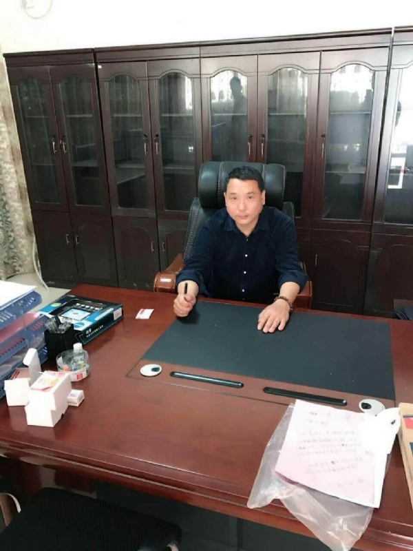 艺术家的第一张照片--清流婚介网