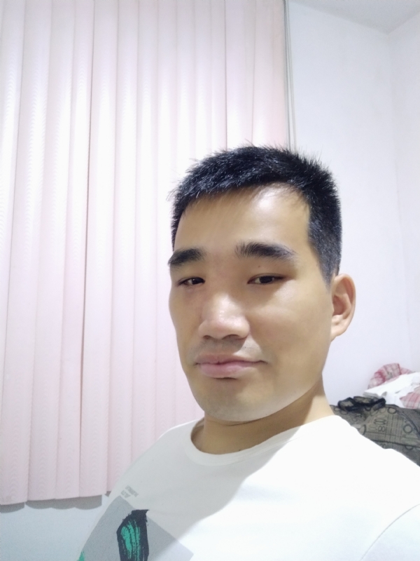 大男孩的第一张照片--清流婚介网
