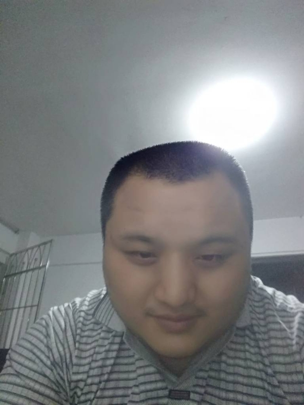 我在机场等艘船的第一张照片--清流婚介网