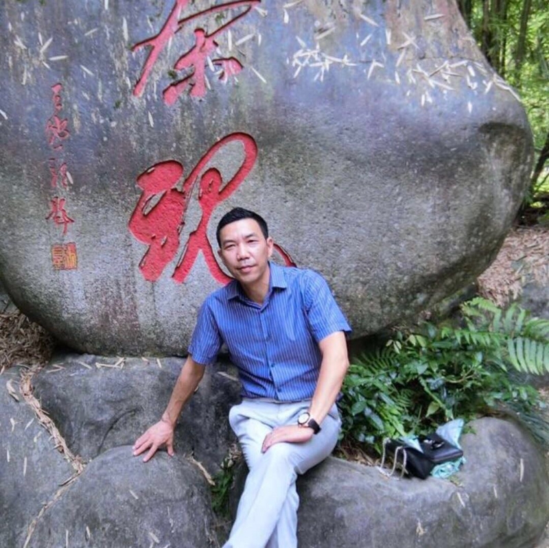 老·黄的第一张照片--清流婚介网