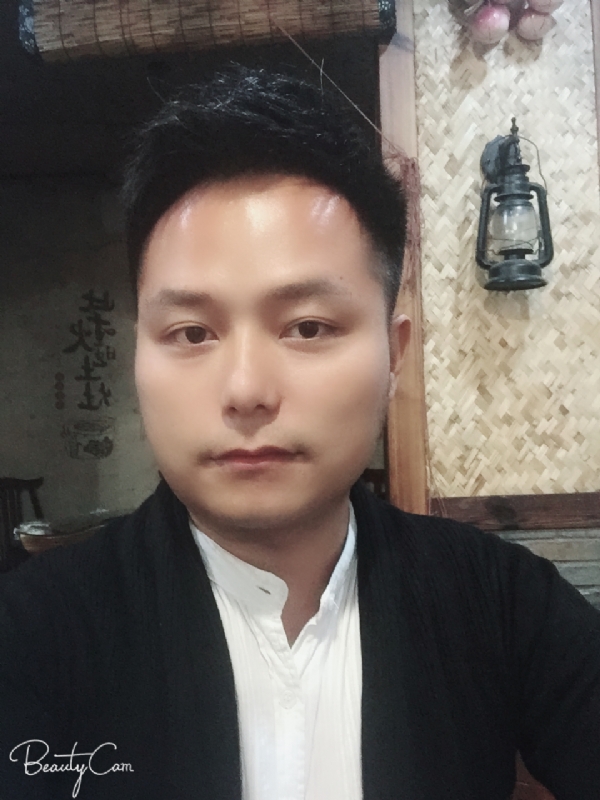亦初的第一张照片--清流婚介网