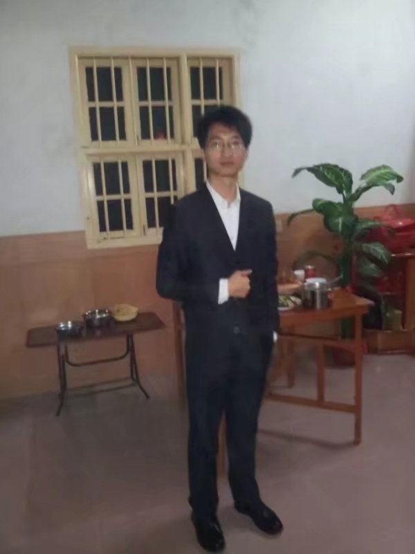 潇湘剑雨的第一张照片--清流婚介网