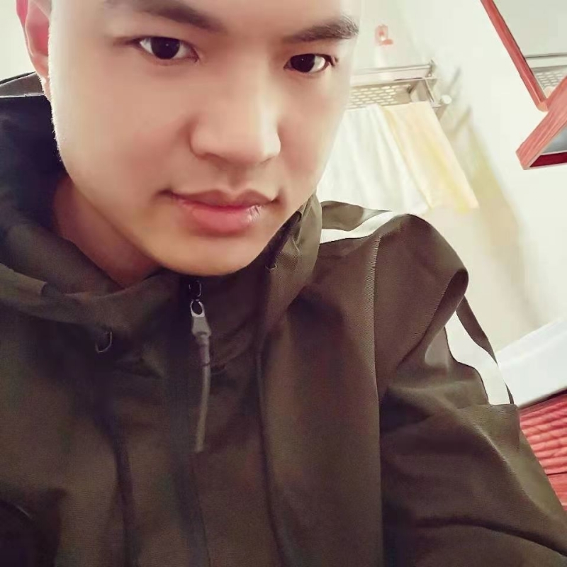 高大上的宅男的第二张照片--清流婚介网