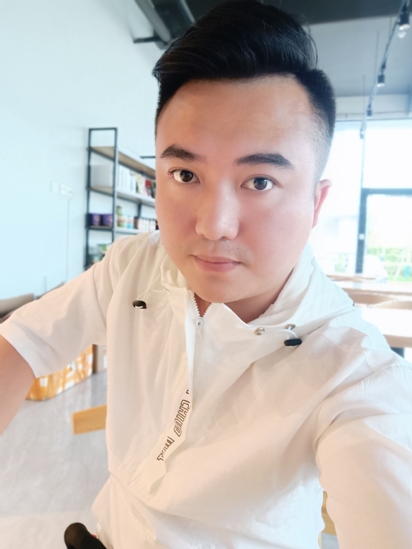 王先生的第一张照片--清流婚介网