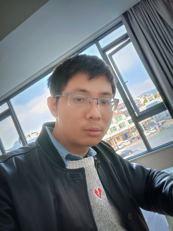 也许只是缺少一个拥抱的第二张照片--清流婚介网