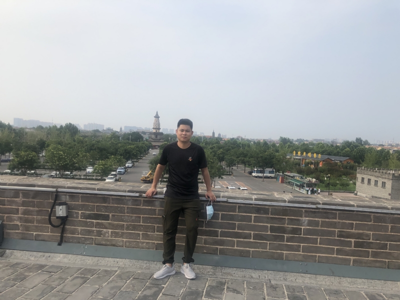 123.向左向右的第一张照片--清流婚介网
