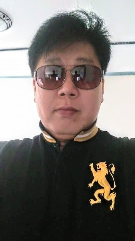 含笑半步癲的第一张照片--清流婚介网