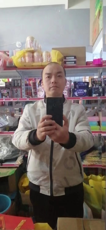 便利店的第一张照片--清流婚介网