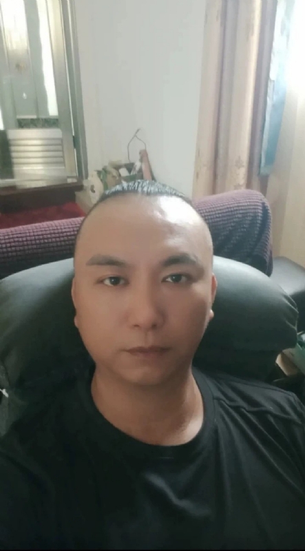 施逸森的第一张照片--清流婚介网