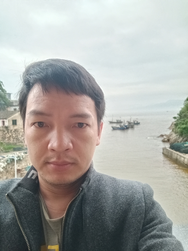 啊亮的第一张照片--清流婚介网