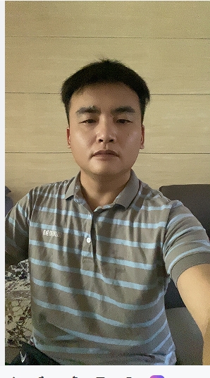 走在红毯那一天的第二张照片--清流婚介网