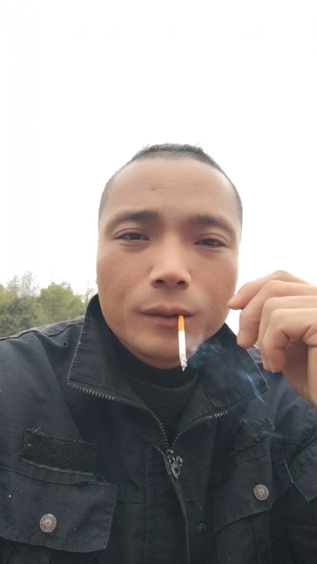 伯爵的第一张照片--清流婚介网