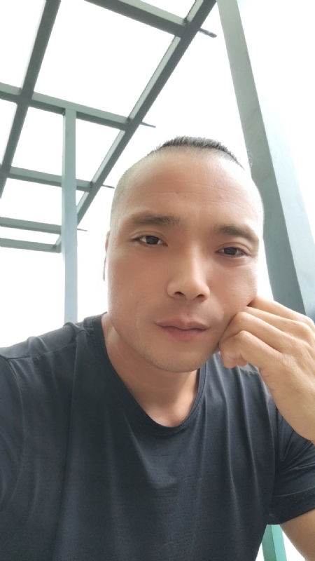 伯爵的第三张照片--清流婚介网