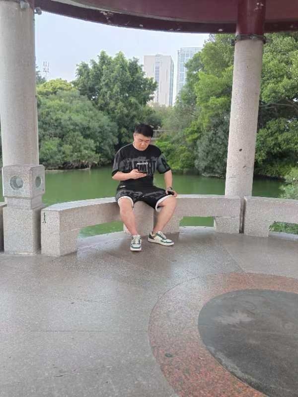 不善挽留的第一张照片--清流婚介网