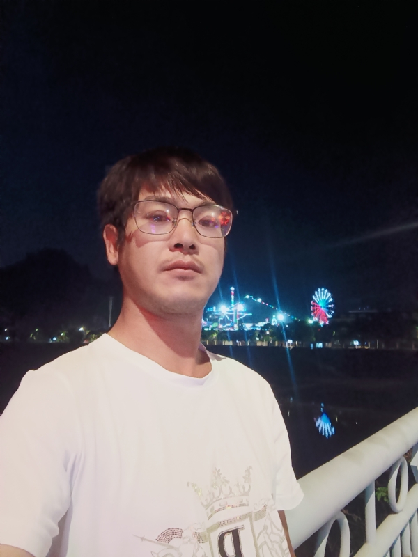 任豐的第一张照片--清流婚介网